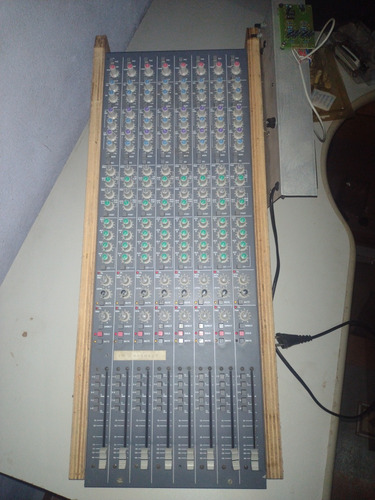 Pré Tascam 8 Canais (modulo Da Mesa M2600 Mkii)