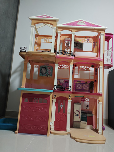 Casa Barbie Dreamhouse Con Garaje, Piscina Y Ascensor 
