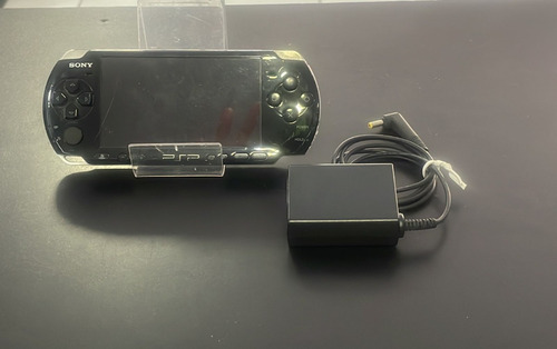 Sony Psp 3001 16gb + Carregador