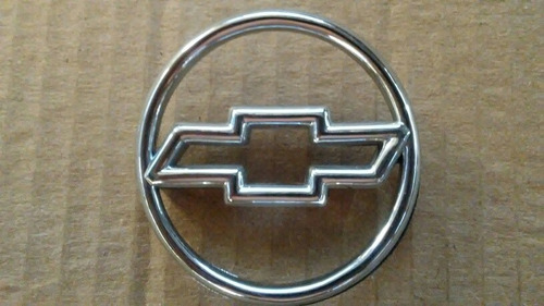 Emblema Logo Trasero Chevrolet Corsa 4 Puertas Sedan Foto 3