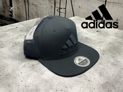 Gorra Plana Snapback adidas Logo Bordado 