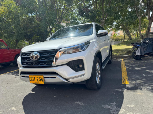 Toyota Fortuner 2.8 Srv 2023