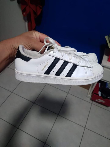 adidas Superstar Talle 32