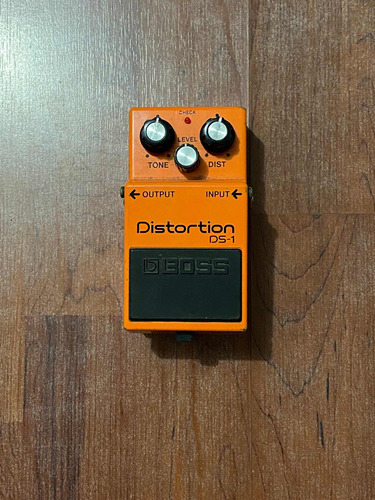 Pedal De Distorsión Para Guitarra Eléctrica Boss Ds-1