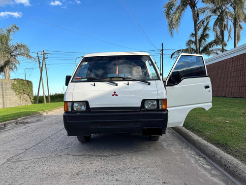 Mitsubishi L300 1999 2.5 Minibus Dh