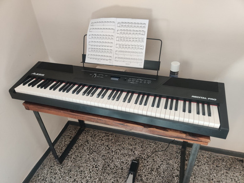 Piano Alesis Recital Pro 88 Teclas