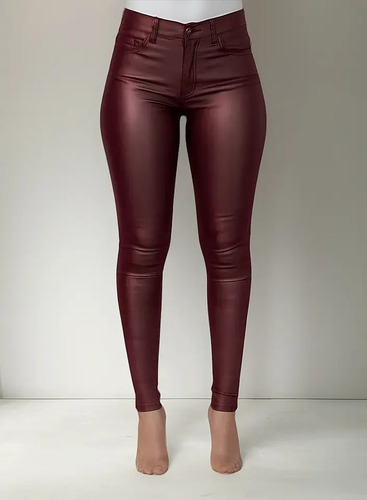 Pantalón Vinipiel Entubado Vino