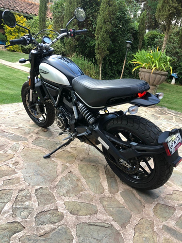 Ducatti  Dark Icon 