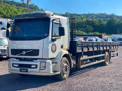 VOLVO VM 270 4X2R - CARROCERIA DE 9.10M