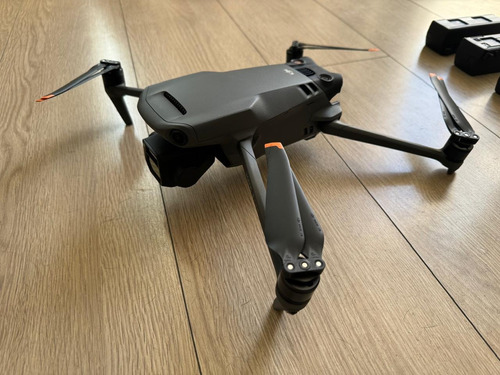 Dron Mavic 3 Cine Premium (solo Dron)