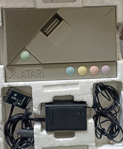 Atari Xe Video Game System