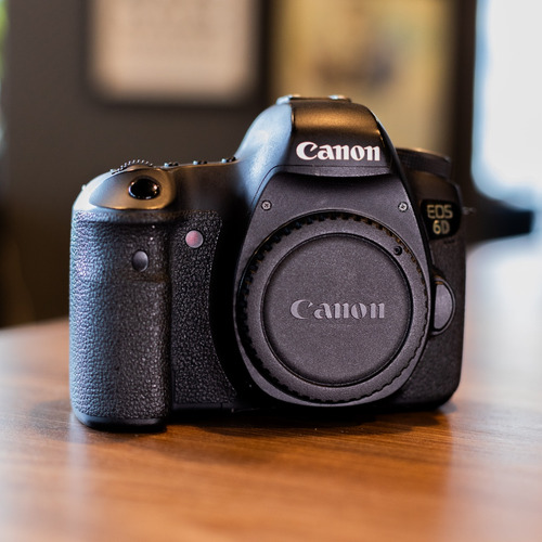 Câmera Dslr, Canon Eos 6d - Usada Em Perfeito Estado