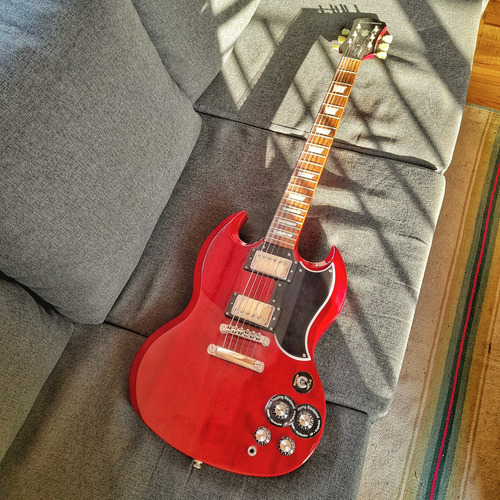 Guitarra EpiPhone Sg G400 Pro Cherry