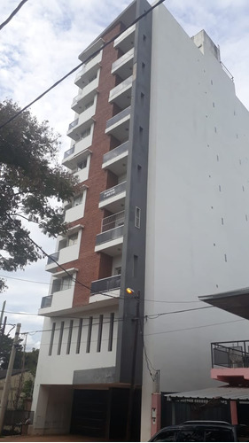 Departamento Monoambiente En Torre Bahía Ita.- 