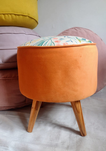 Sillon Puff Con Patas De Madera