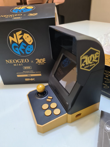 Neo Geo Mini Ace + Controle Ace. Raro Na Caixa. Snk 