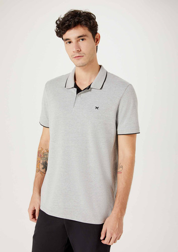 Camisa Polo Masculina Em Malha Piquet Com Bordado