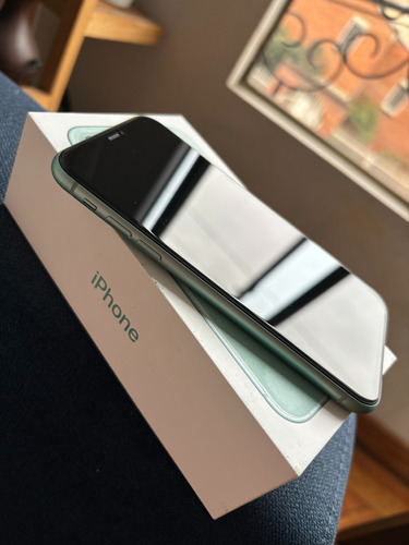 Apple iPhone 11 (128 Gb) - Verde En Excelentes Condiciones