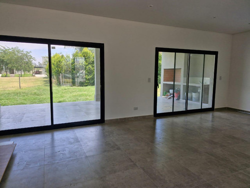 Casa En Venta En Barrio Puerto - El Canton Escobar - Imagen 3
