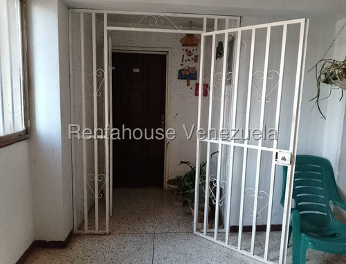 Apartamento En Venta En Zona Oeste, Barquisimeto -- M -c -t- # 2518163 // Monica Carrasquel, Rah Centro Occidente /*# Oportunidad De Inversion - Imagen 2