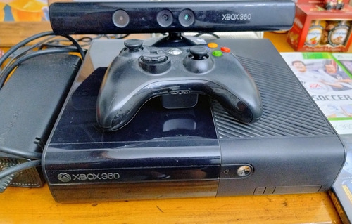 Consola Xbox 360 +kinet+4juegos