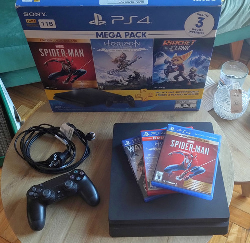 Play Station 4 Slim Mega Pack (1 Tb) + 3 Juegos + 1 Joystick