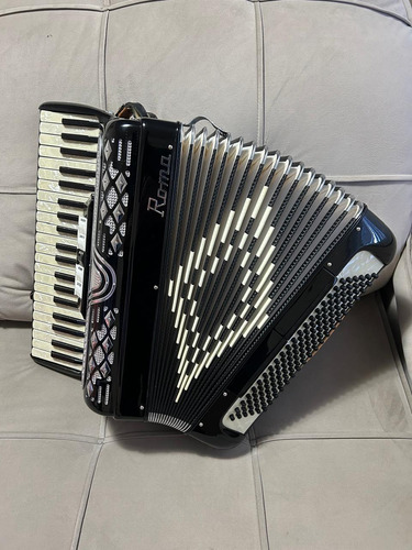 Acordeon Italiano Roma - 120 Baixos. Teclas Peroladas