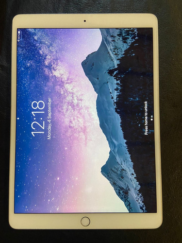 iPad  Apple  Air 3rd Generation A2152 10.5  64gb Y 3gb