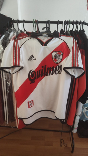 Camiseta River 2001