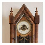 Reloj  Antiguo De Pared , Forma De Capilla