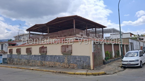 Amplia Casa Con Gran Potencial De Remodelacion En Venta Ubicada En Coche 25-17486