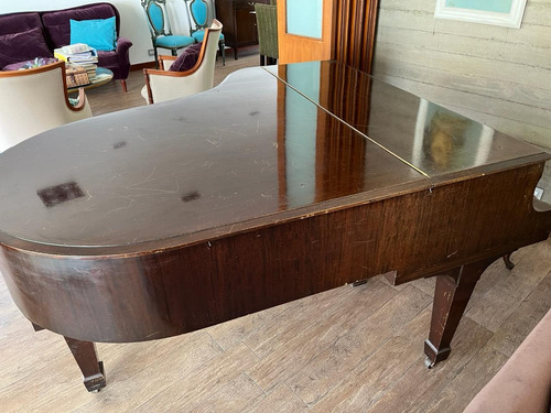 Piano Steinway