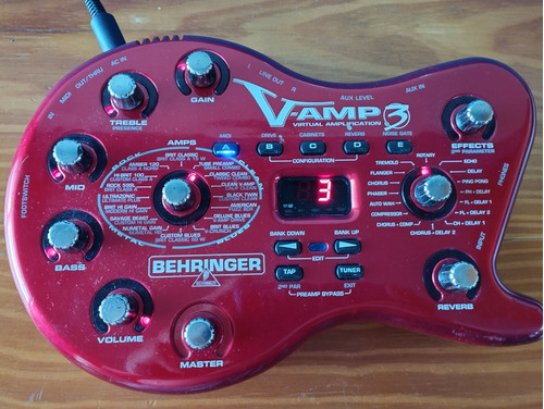 Behringer V-amp 3 