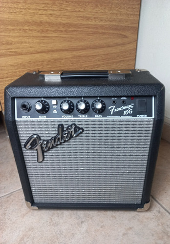 Amplificador Fender Frontman Series 10g. 