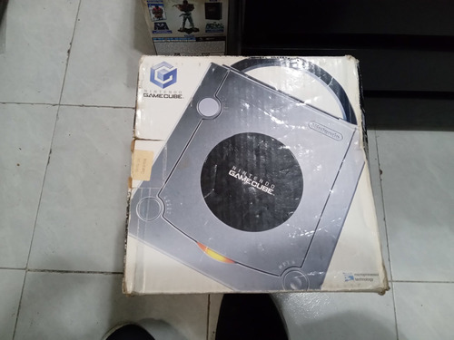 Nintendo Game Cube Plata En Caja,funcionando Perfectamente 