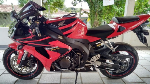 HONDA CBR 1000 RR FIREBLAD