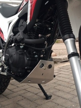 Cubrecarter Chapon Honda Xr 190i. Aluminio Cross Accesorios 