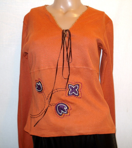 Blusa Remera Manga Larga Vintage Con Apliques Talle 1