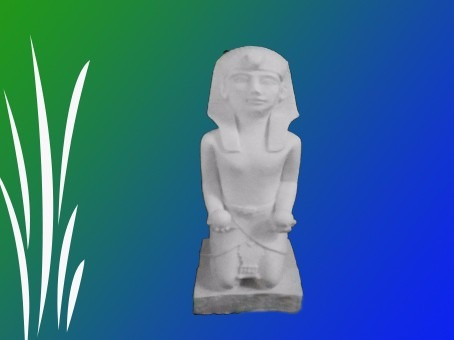 Figura Egipcia Sentada Con Bolas De Yeso Para Pintar