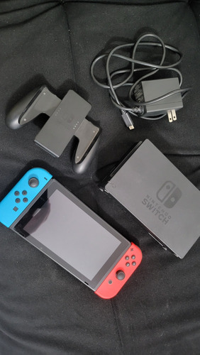 Nintendo Switch V1 (desbloqueavel)