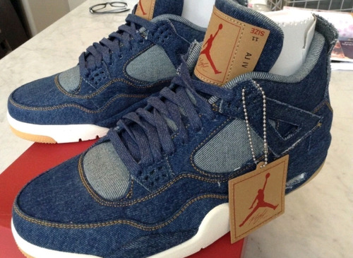 Jordan 4 Levi's 