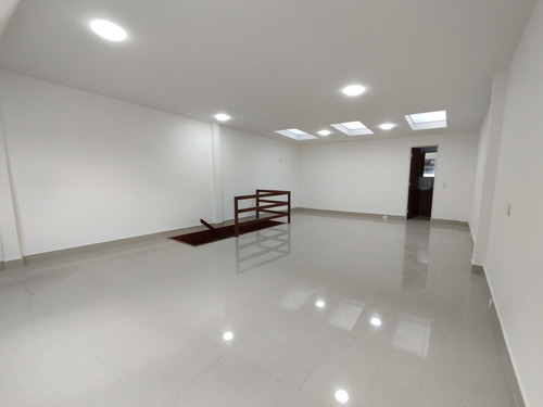 Oficina En Arriendo En Santa Barbara Oriental-usaquén. Cod A1614423 - Imagen 4