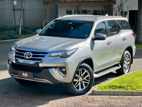 Toyota Hilux Sw4 Srx Diesel 7 Lugares 2019