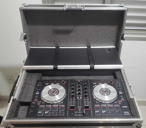 Controladora Pionner Modelo Ddj Sb2 + Case Linda Semi Nova