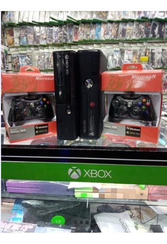 Consola Xbox 360 Slim/e, 500gb 2 Controles Alámbricos 
