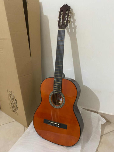 Guitarra Clásica. Yamaha C-40