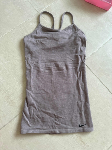 Musculosa Deportiva