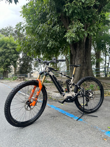 Bicicleta Eléctrica E-bike  Enduro Montaña