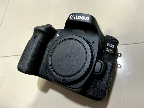 Câmera Fotográfica Canon Eos 80d Dslr Preta Lente Kit Bolsa