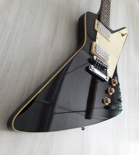 Guitarra Marca Hamer Explorer Standard No Canjeo